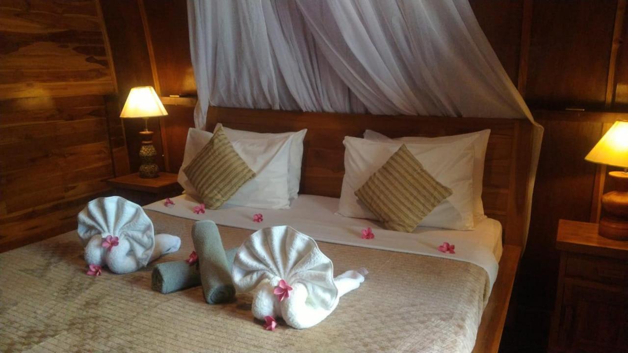 Hakuna Matata Resort Gili Air Buitenkant foto