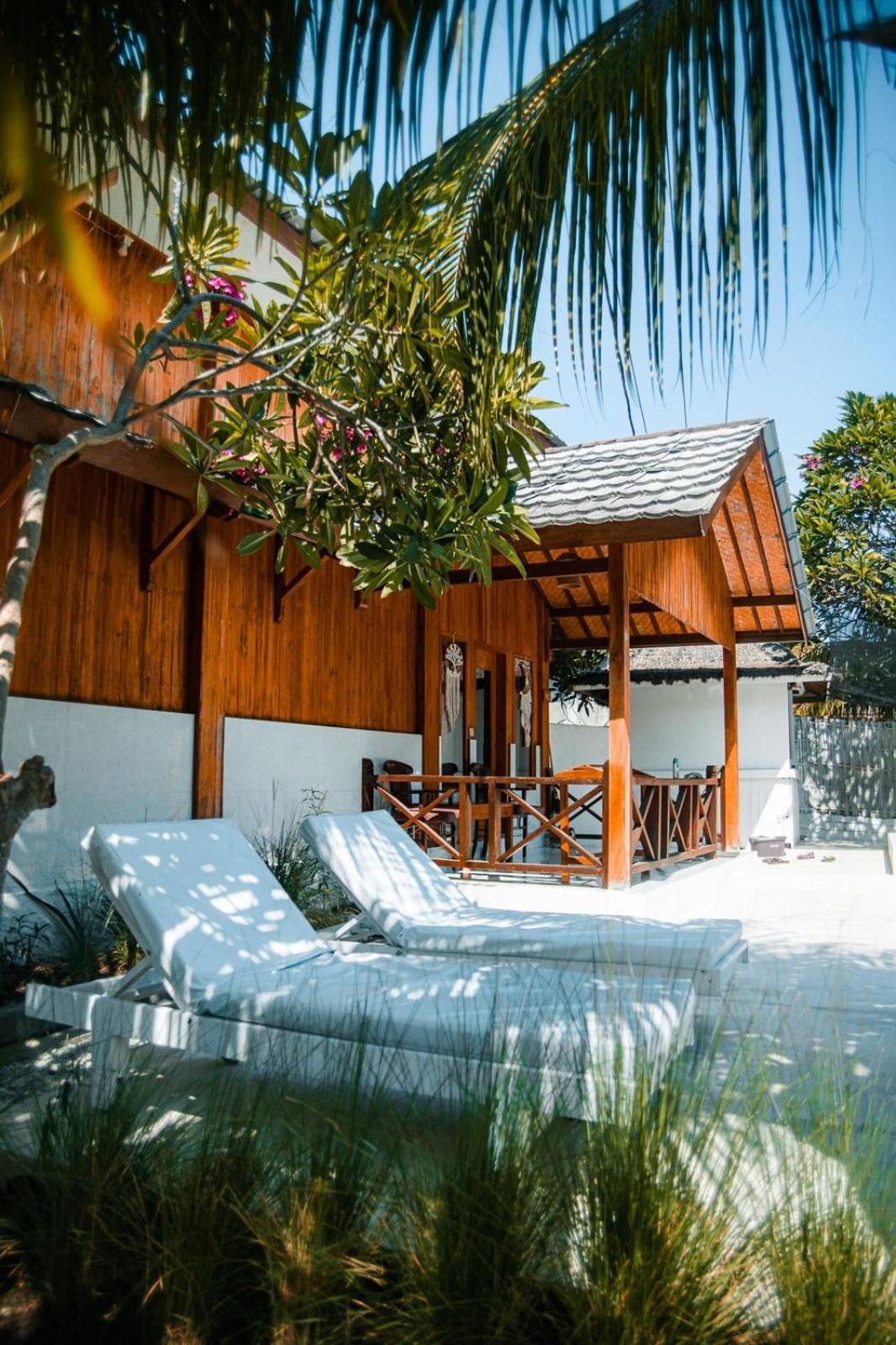 Hakuna Matata Resort Gili Air Buitenkant foto