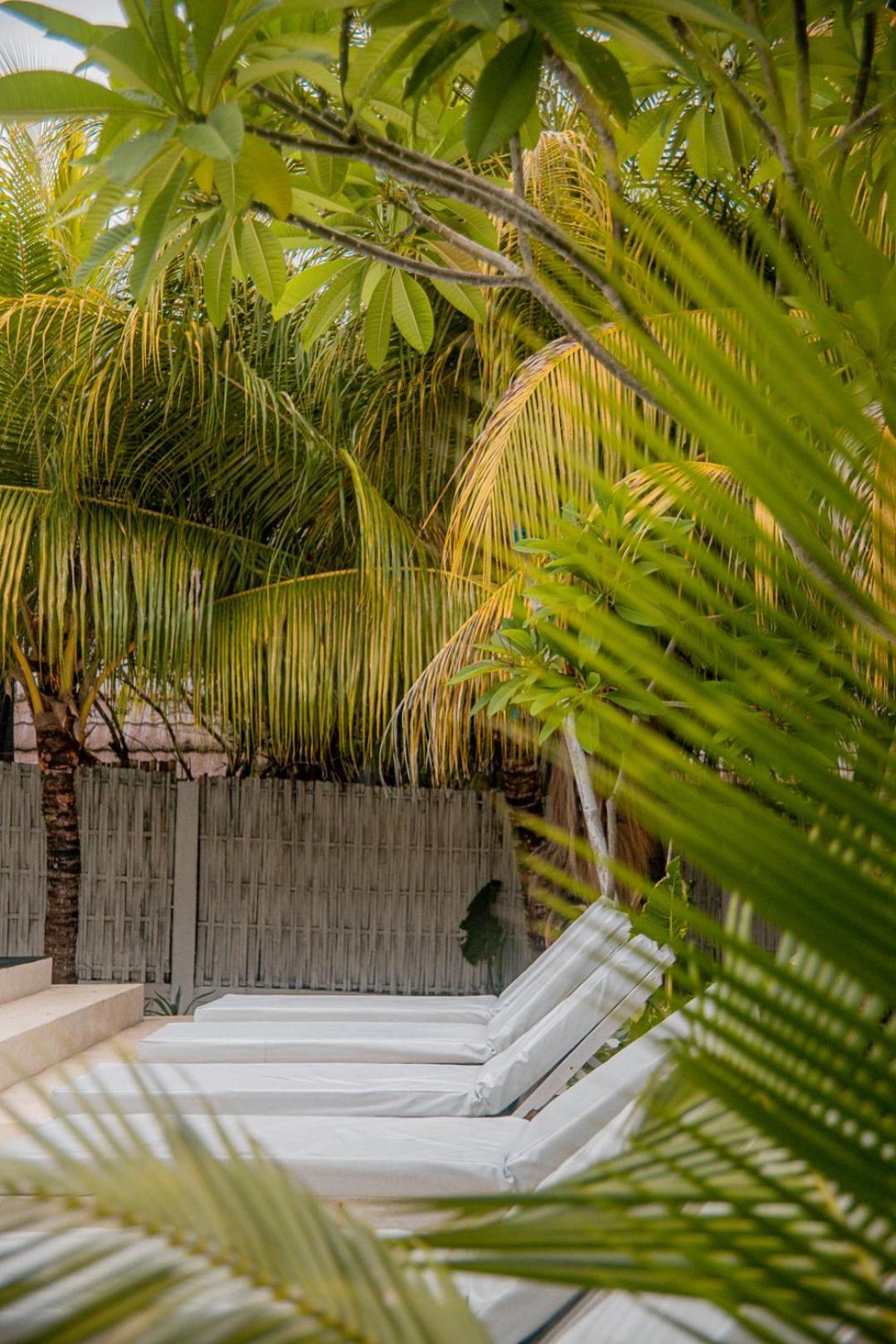 Hakuna Matata Resort Gili Air Buitenkant foto